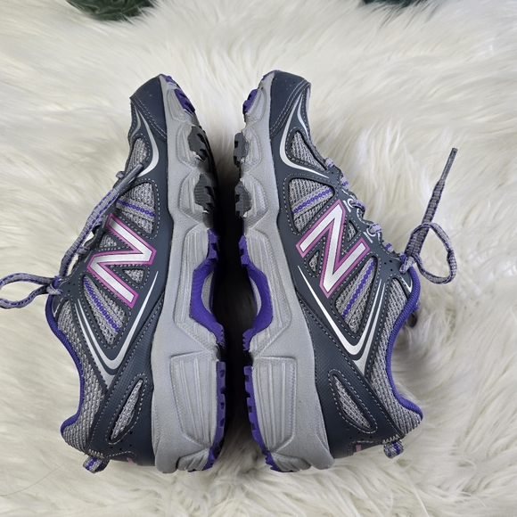 New Balance Womens Shoe Size 7 - Picture 10 of 13